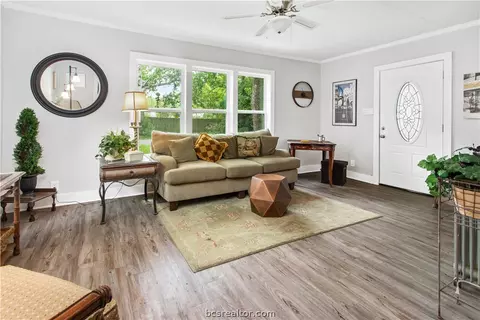 304 Brogdon St, Bryan, TX 77803 photo 6