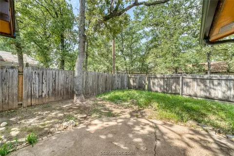 2909 Forest Bend St, Bryan, TX 77801 photo 20