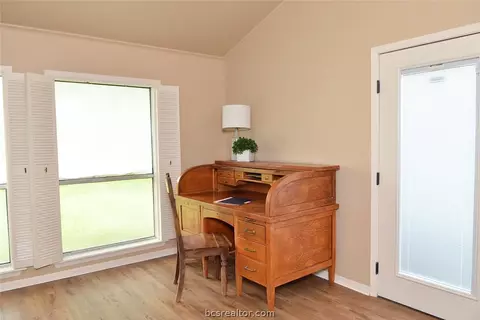 2107 Hillside, Bryan, TX 77802 photo 8