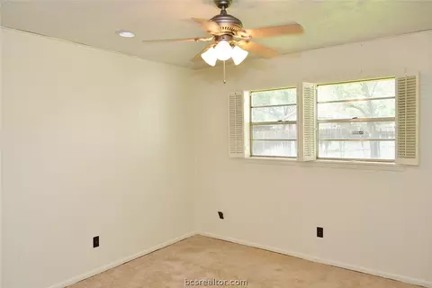 2107 Hillside, Bryan, TX 77802 photo 15