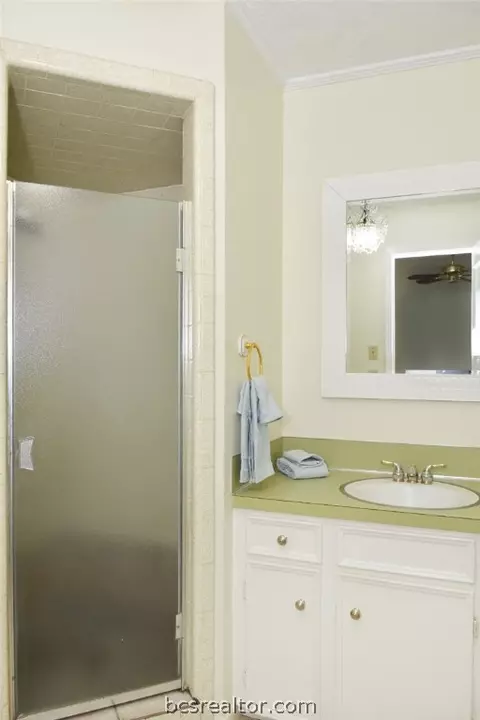 2107 Hillside, Bryan, TX 77802 photo 14