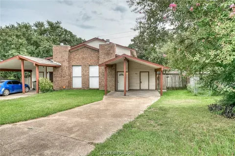 2912 Forest Bend Dr, Bryan, TX 77801 photo 1
