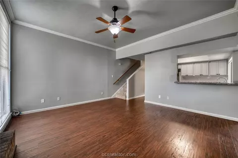 2912 Forest Bend Dr, Bryan, TX 77801 photo 5