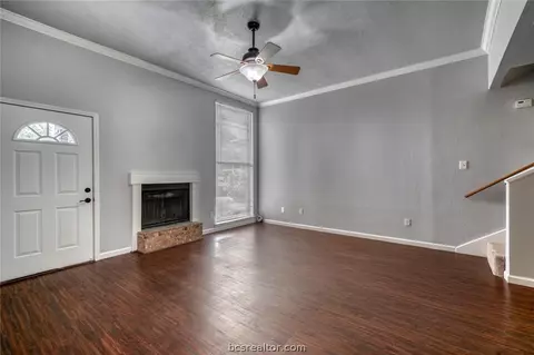 2912 Forest Bend Dr, Bryan, TX 77801 photo 4
