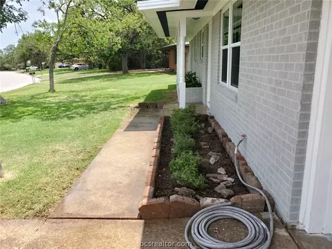 603 Ethel, Bryan, TX 77802 photo 3