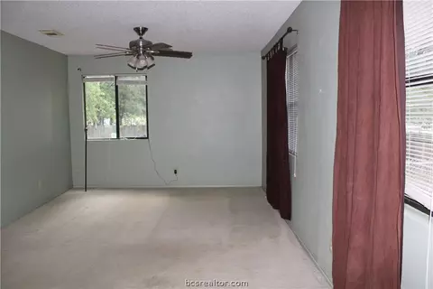 906 Travis St, Bryan, TX 77803 photo 6