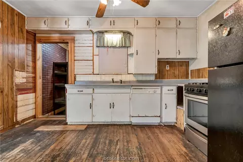 504 Eden Ln, Bryan, TX 77803 photo 11