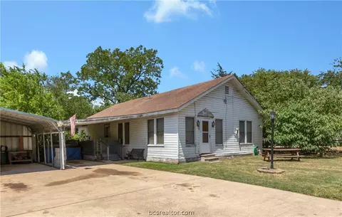 504 Eden Ln, Bryan, TX 77803 photo 6