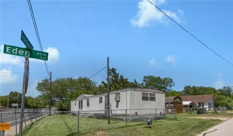 504 Eden Ln, Bryan, TX 77803 photo 7