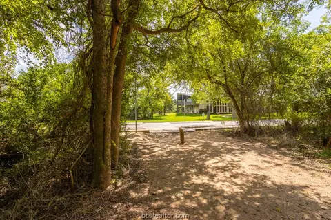 2714 Broadmoor Dr, Bryan, TX 77802 photo 6