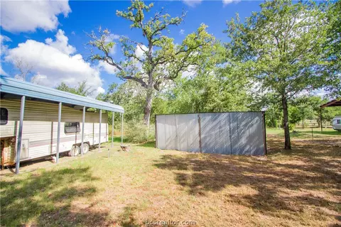 214 Hill Loop, Somerville, TX 77879 photo 14