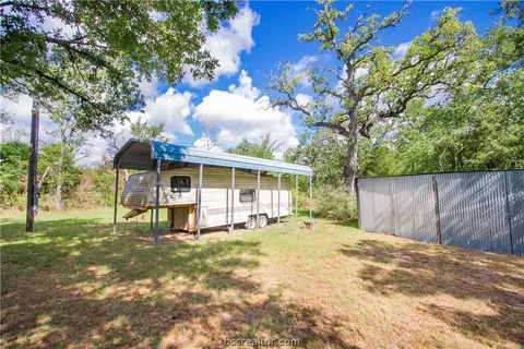 214 Hill Loop, Somerville, TX 77879 photo 15