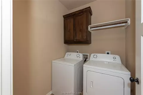 4168 Golden Eagle Dr, Bryan, TX 77808 photo 17
