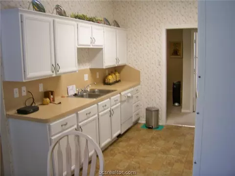4509 Brompton Ln, Bryan, TX 77802 photo 15