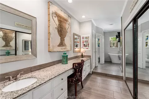 2218 E Briargate Dr, Bryan, TX 77802 photo 18