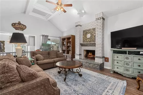 2218 E Briargate Dr, Bryan, TX 77802 photo 7