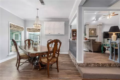 2218 E Briargate Dr, Bryan, TX 77802 photo 10