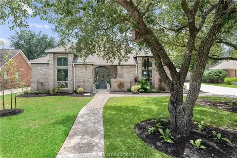 2218 E Briargate Dr, Bryan, TX 77802 photo 1