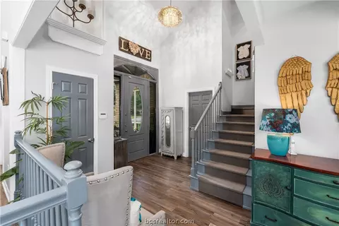 2218 E Briargate Dr, Bryan, TX 77802 photo 5