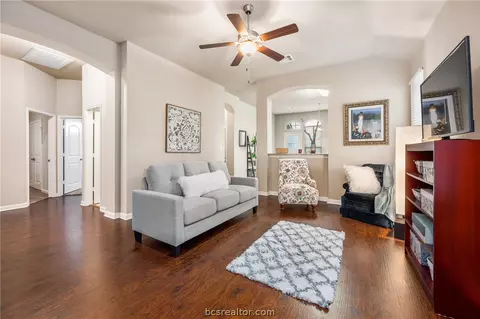 3061 Positano Loop, Bryan, TX 77808 photo 4