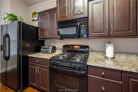 3061 Positano Loop, Bryan, TX 77808 photo 9