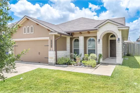 3061 Positano Loop, Bryan, TX 77808 photo 2