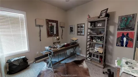4020 Golden Eagle Dr, Bryan, TX 77808 photo 8