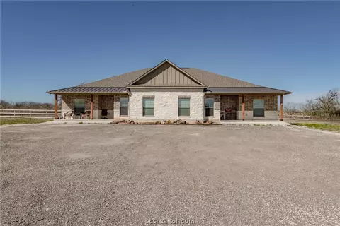 4020 Golden Eagle Dr, Bryan, TX 77808 photo 1