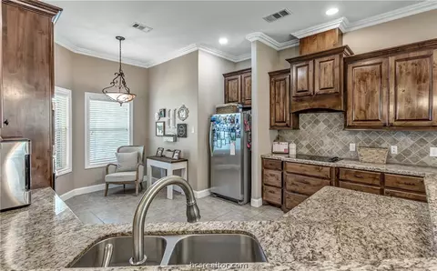 2805 Althea Ct, Bryan, TX 77808 photo 14