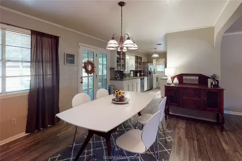 904 Cedar Cir, Bryan, TX 77803 photo 6