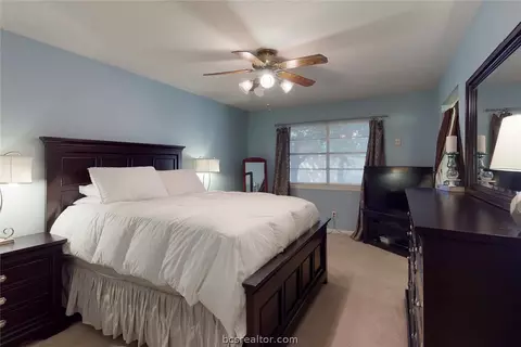 904 Cedar Cir, Bryan, TX 77803 photo 14