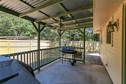 904 Cedar Cir, Bryan, TX 77803 photo 19
