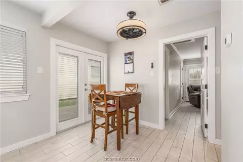 2100 Windsor Drive 25, Bryan, TX 77802 photo 7