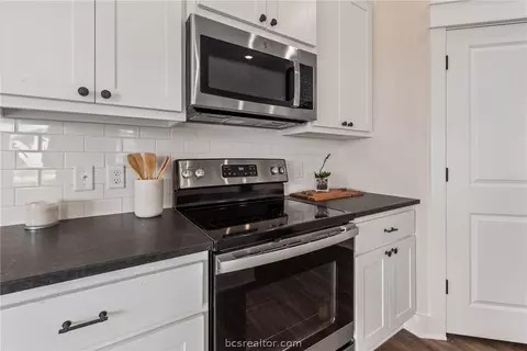 148 Rustic Trce, Snook, TX 77878 photo 10