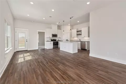 148 Rustic Trce, Snook, TX 77878 photo 7