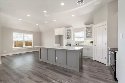 149 Rustic Trce, Snook, TX 77878 photo 8