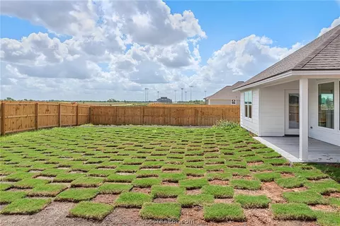 149 Rustic Trce, Snook, TX 77878 photo 21