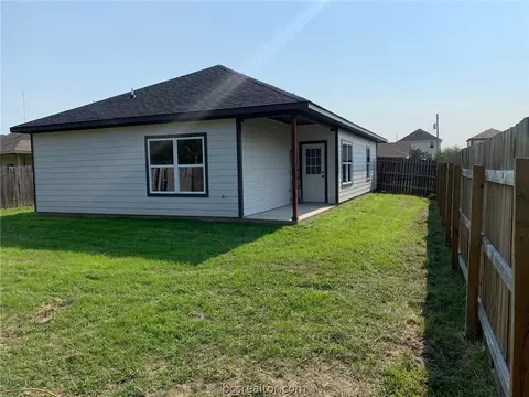 1013 Bittle Ln, Bryan, TX 77803 photo 13
