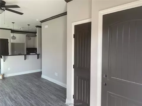 1013 Bittle Ln, Bryan, TX 77803 photo 6