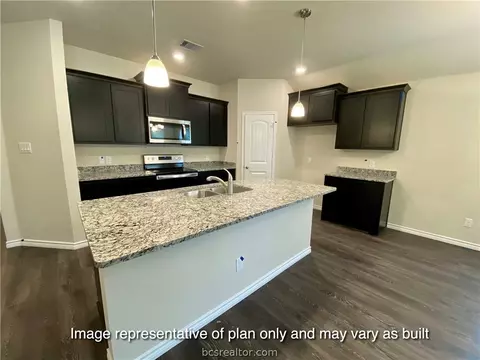 1932 Cartwright St, Bryan, TX 77807 photo 5