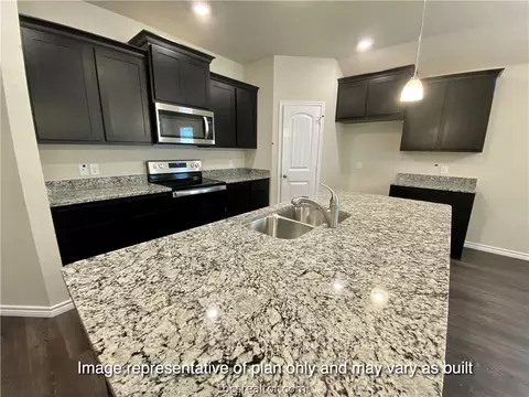 1932 Cartwright St, Bryan, TX 77807 photo 10