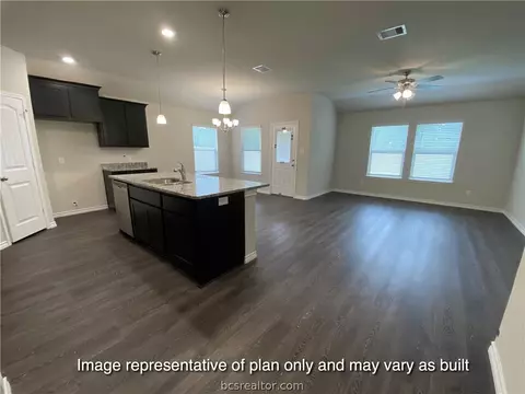 1932 Cartwright St, Bryan, TX 77807 photo 4