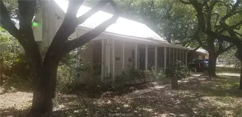 1010 E 29th St, Bryan, TX 77803 photo 4
