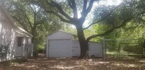 1010 E 29th St, Bryan, TX 77803 photo 2