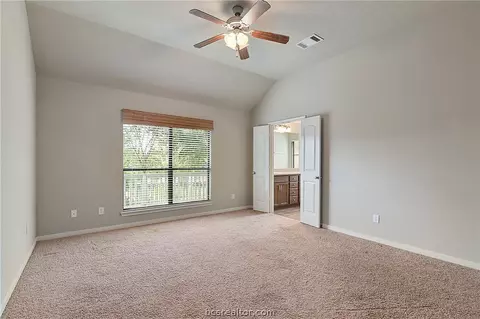 2004 Spring Leaf Ct, Bryan, TX 77807 photo 7