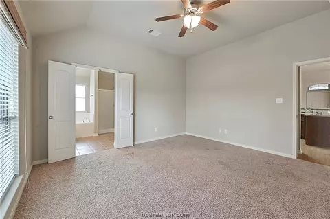 2004 Spring Leaf Ct, Bryan, TX 77807 photo 8