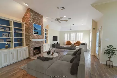 4609 Locksford Dr, Bryan, TX 77802 photo 11