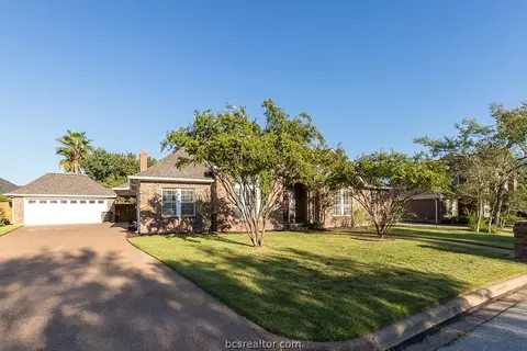 4609 Locksford Dr, Bryan, TX 77802 photo 2
