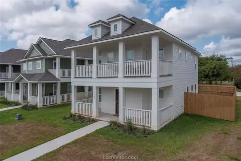 3300 3302 3304 3306 Cavitt Ave, Bryan, TX 77801 photo 8