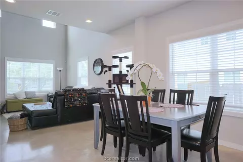 211 Tee, Bryan, TX 77801 photo 7